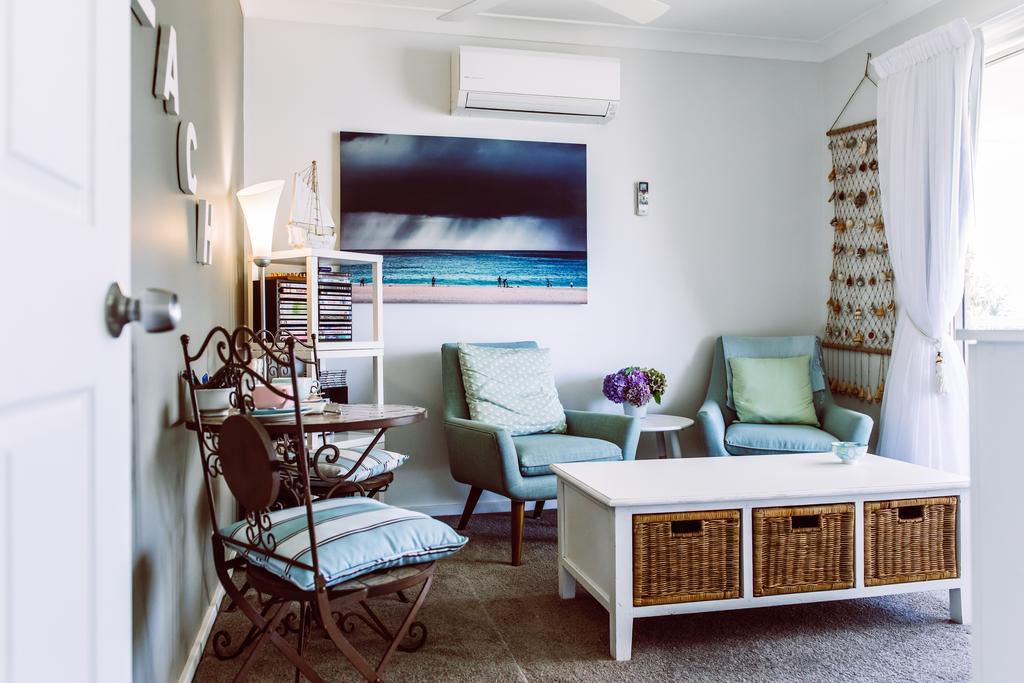 Anne'S Waterfront Haven B&B Corlette Chambre photo